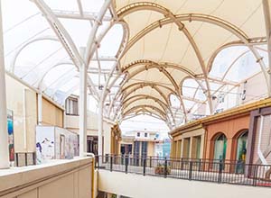 商場屋頂膜結(jié)構(gòu)有哪些特點？