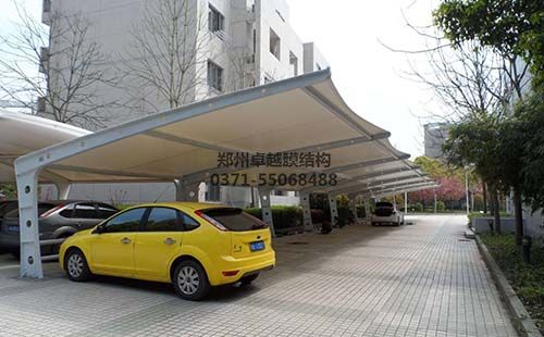 某小區(qū)膜結(jié)構車棚實拍