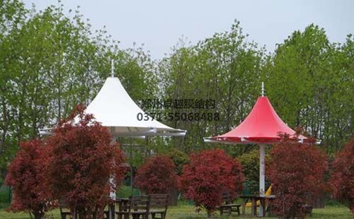 膜結(jié)構(gòu)景觀(guān)傘
