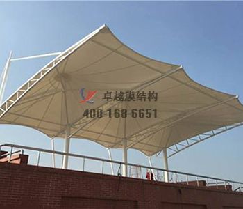  荊州膜結(jié)構(gòu)舞臺(tái)【長江大學(xué)醫(yī)學(xué)院舞臺(tái)】設(shè)計(jì)施工案例