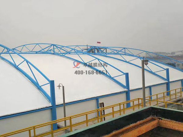 新鄉(xiāng)污水處理廠(chǎng)反吊膜密封項(xiàng)目 　　