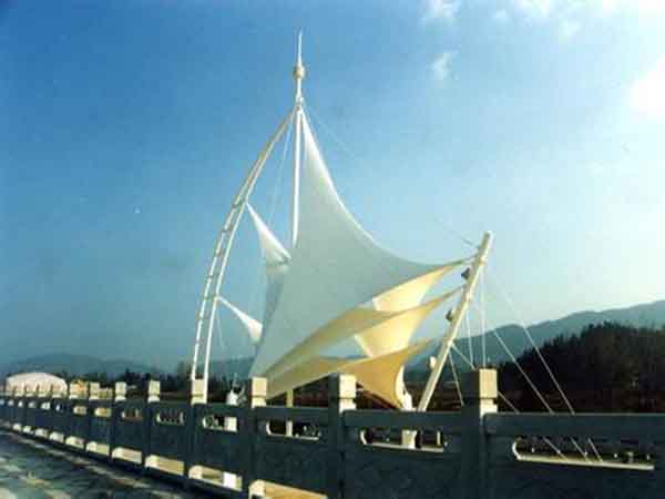 漳州景觀<font color='red'>張拉膜結(jié)構(gòu)</font>遮陽棚【生產(chǎn)廠家】