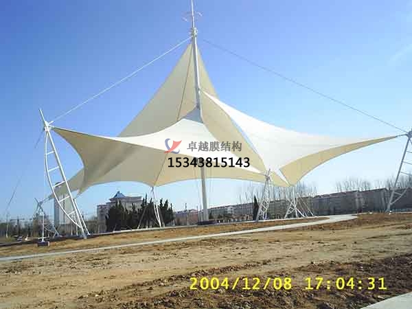 防城港景觀<font color='red'>張拉膜結構</font>遮陽棚【生產(chǎn)廠家】