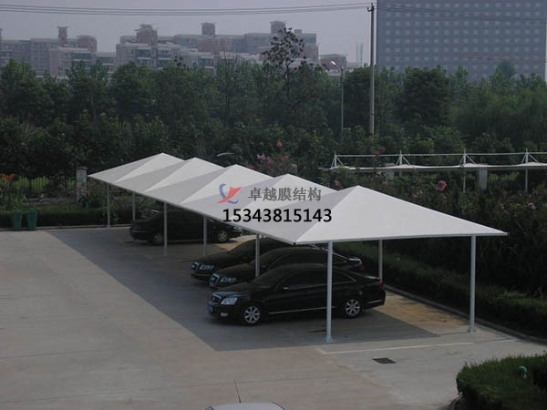 呂梁市充電站膜結(jié)構(gòu)遮陽(yáng)棚【生產(chǎn)銷(xiāo)售】 　　