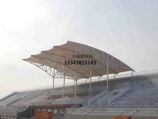 徐州張拉膜遮陽(yáng)棚【生產(chǎn)銷(xiāo)售】 　　
