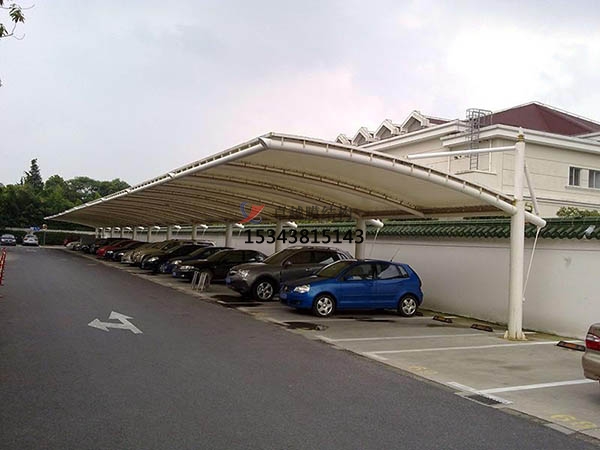 米林膜結(jié)構(gòu)停車(chē)棚【遮陽(yáng)棚廠家】