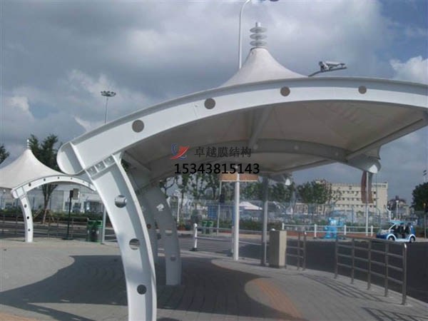 興賓膜結(jié)構(gòu)【充電站防雨篷】停車(chē)棚設(shè)計(jì)安裝
