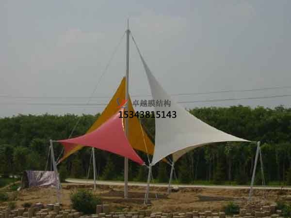 南陽商業(yè)廣場(chǎng)張拉膜結(jié)構(gòu)景觀棚/雨棚設(shè)計(jì)搭建