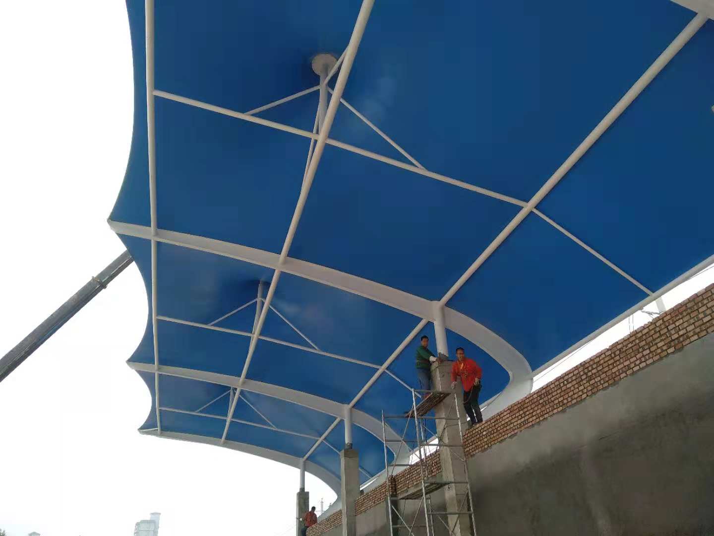 如何對膜結(jié)構(gòu)工程進(jìn)行維護(hù)保養(yǎng)？