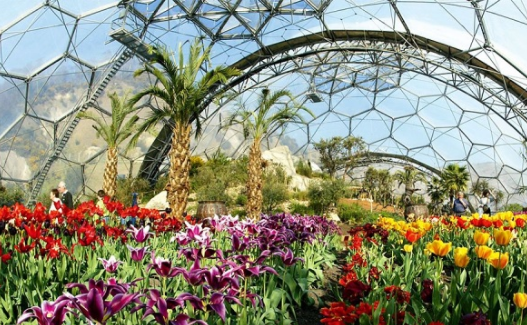 ETFE 膜結(jié)構的優(yōu)勢和應用