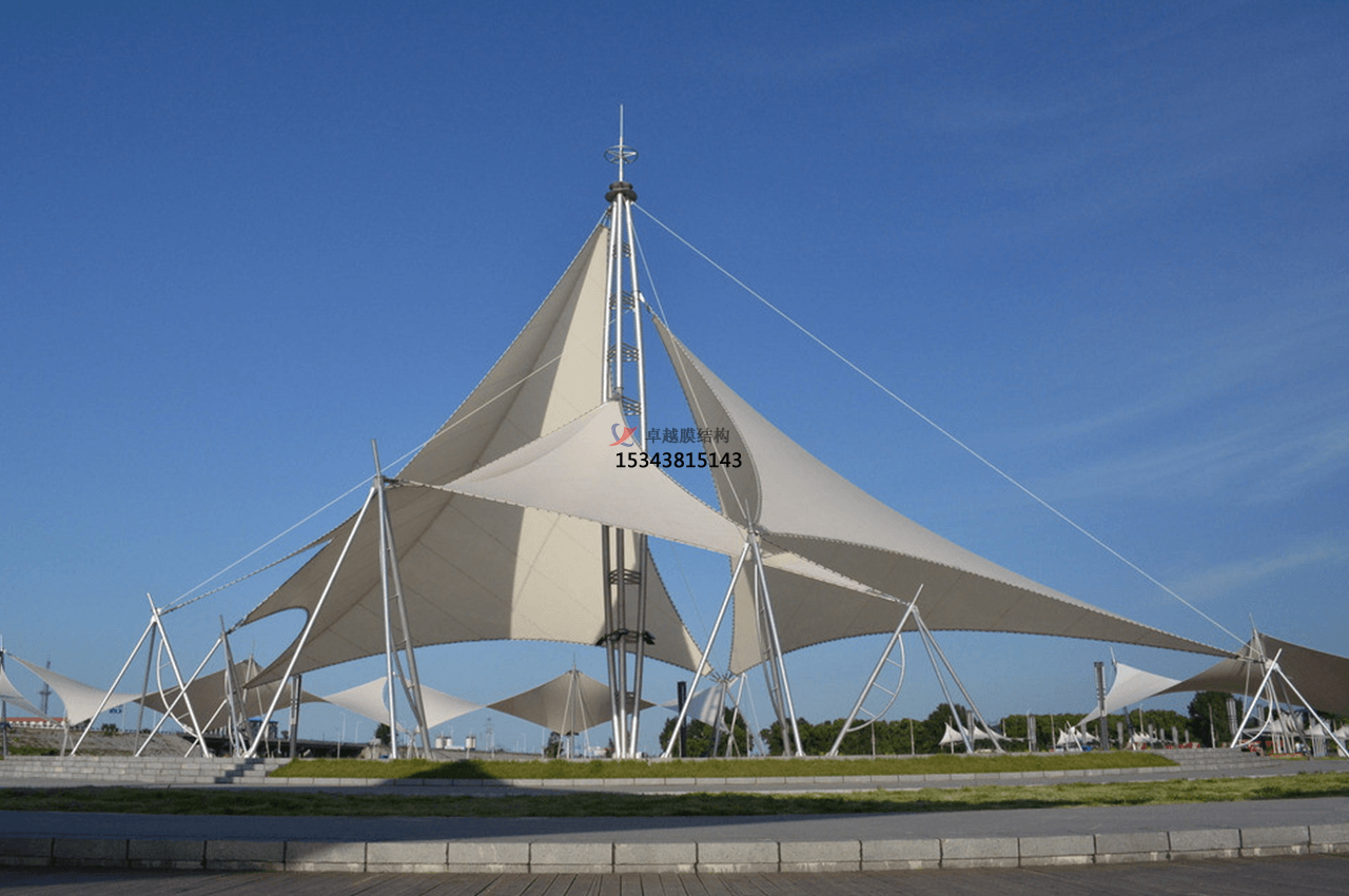 許昌膜結(jié)構(gòu)體育看臺(tái)、停車(chē)棚膜材廠家