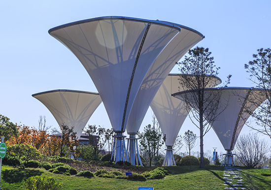 膜結(jié)構(gòu)地下車庫入口的特點(diǎn)/優(yōu)勢有哪些？